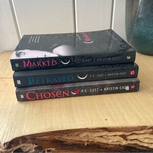 $20 SALE Set/3 Book Teen Paperback Vampire Fiction Series Magic Dark Humor Set